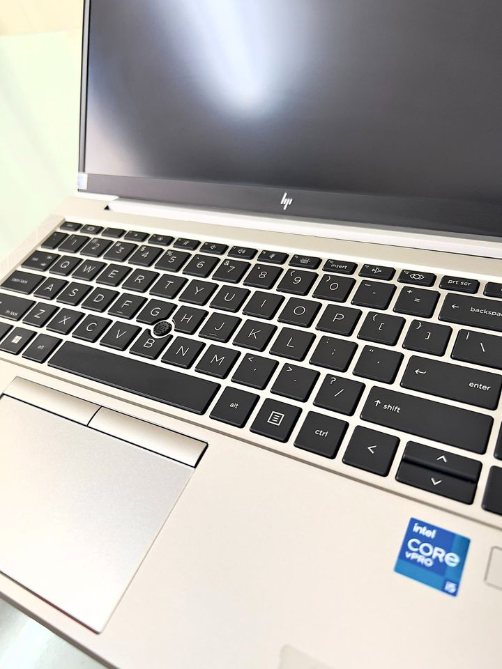 HP Elitebook 840 G8 intel i5 1145G7 Ram 16GB DDR4 SSD 256GB Nvme 14.0 inch Full HD